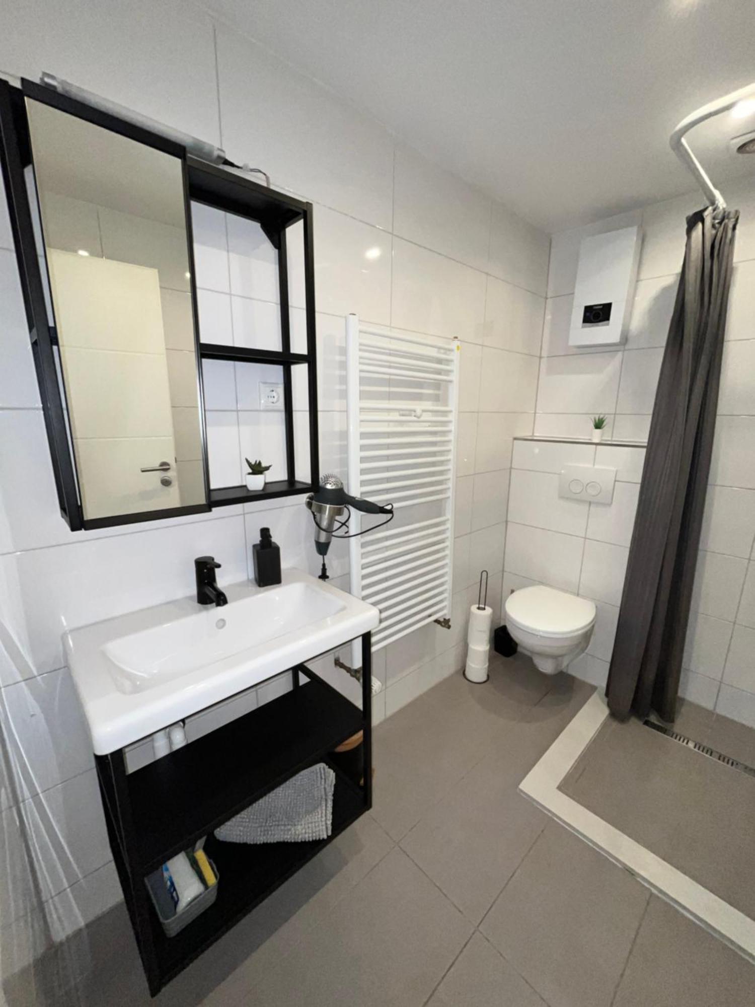 Apartment Central 10B 40Qm Wi-Fi Free Parking Calm Back House Дортмунд Экстерьер фото
